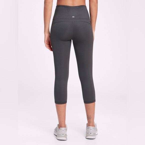 GAP high-rise capri-length compression legging Charcoal gray M nwt - Picture 3 of 8
